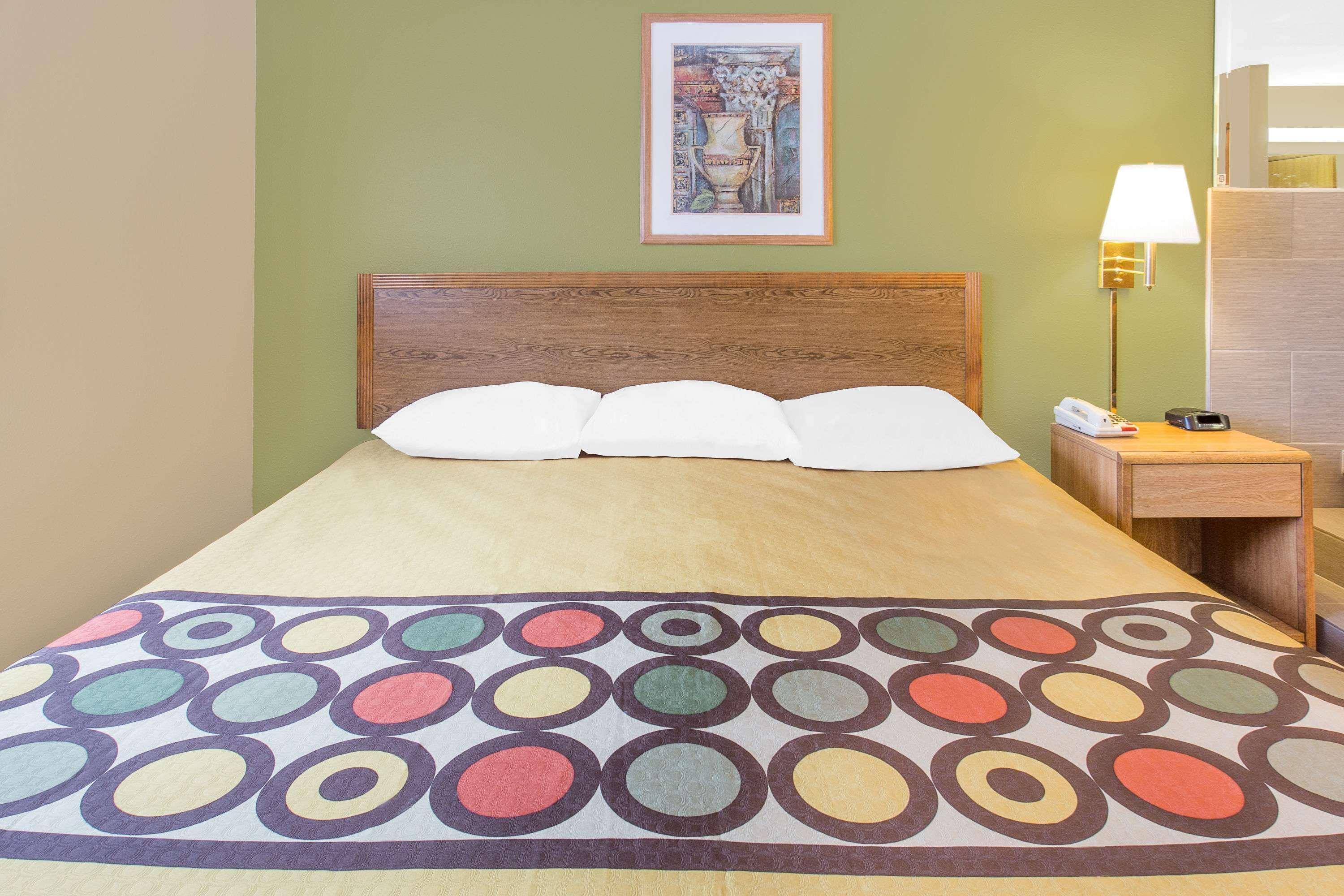 Super 8 By Wyndham East Moline Ξενοδοχείο Εξωτερικό φωτογραφία
