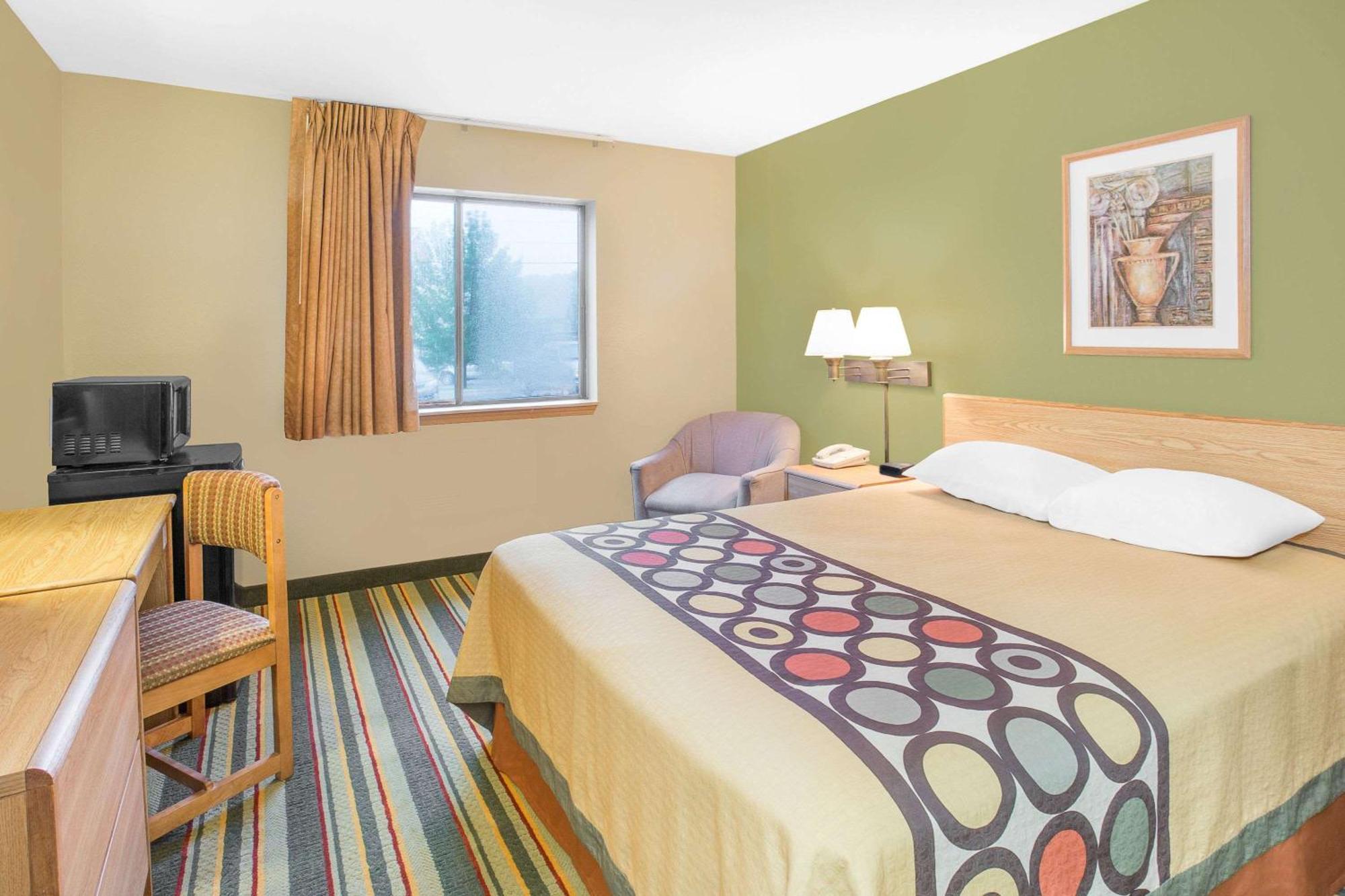 Super 8 By Wyndham East Moline Ξενοδοχείο Εξωτερικό φωτογραφία