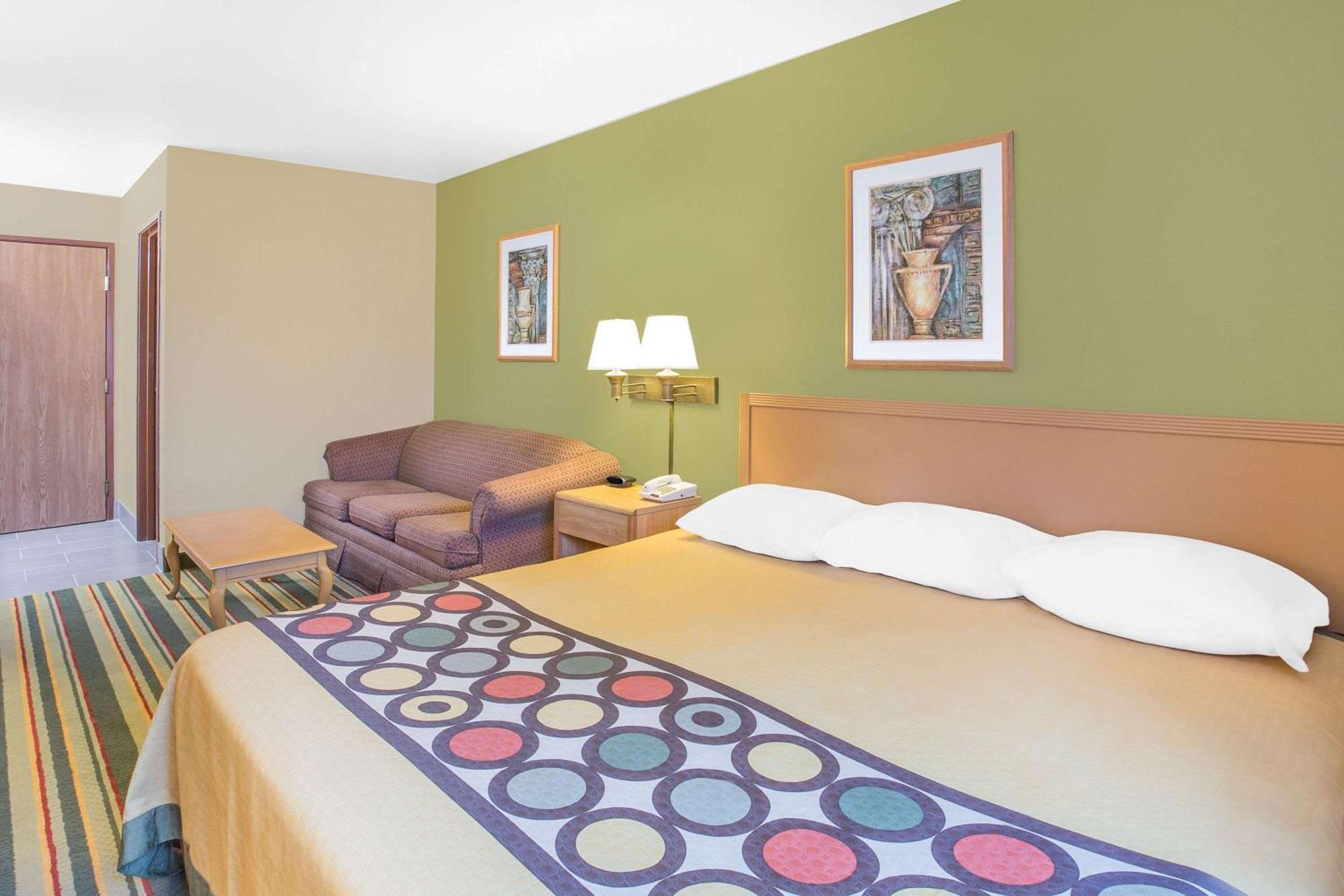 Super 8 By Wyndham East Moline Ξενοδοχείο Εξωτερικό φωτογραφία