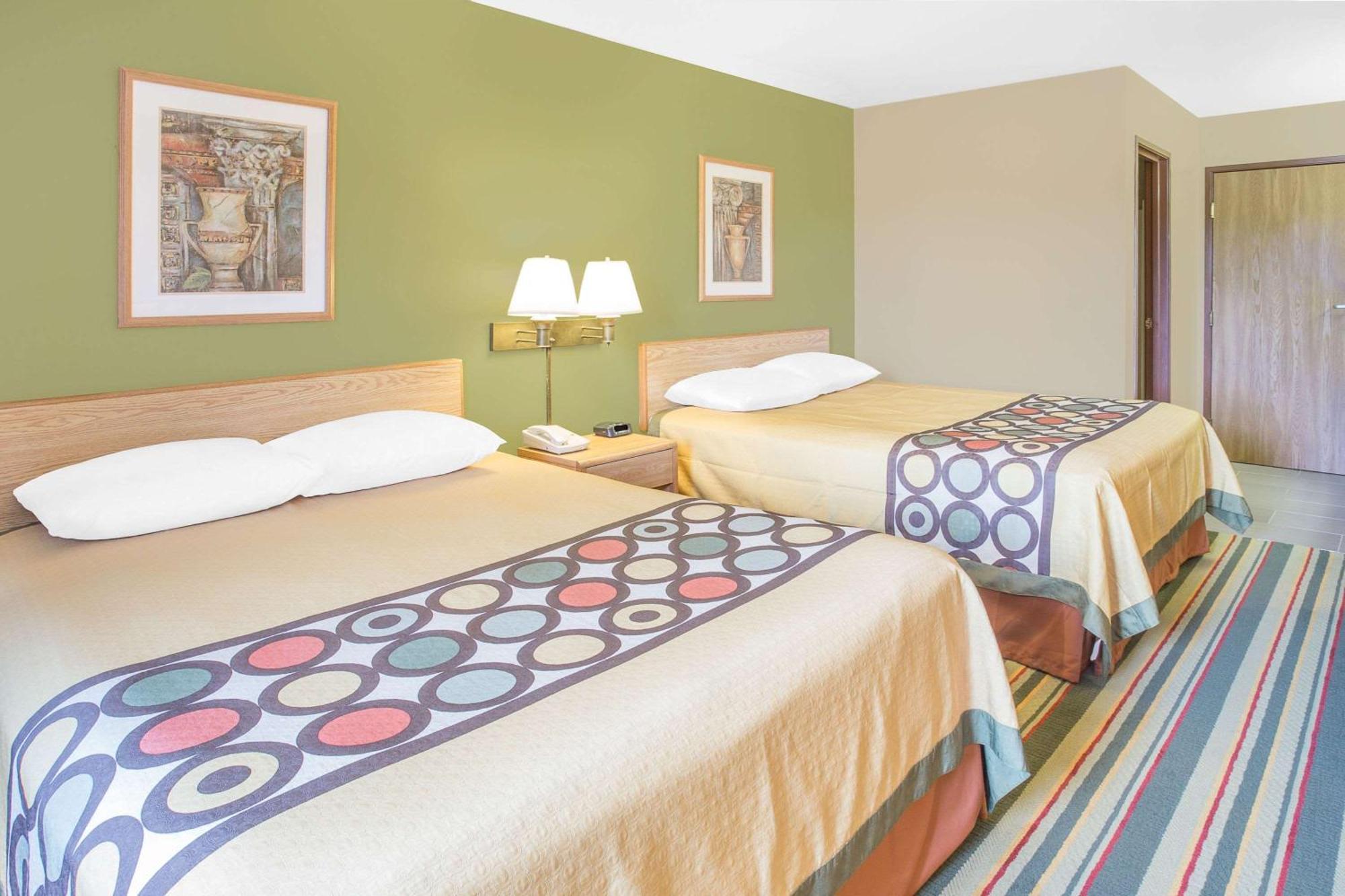 Super 8 By Wyndham East Moline Ξενοδοχείο Εξωτερικό φωτογραφία